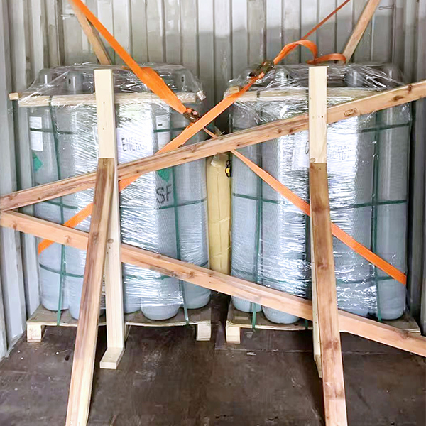 30 cilindros de SF₆ cargados y enviados a Perú